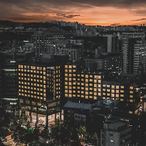 Nine Tree By Parnas Insadong **** Seul