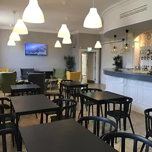 ** Hotel Glen Oaks Irlanda