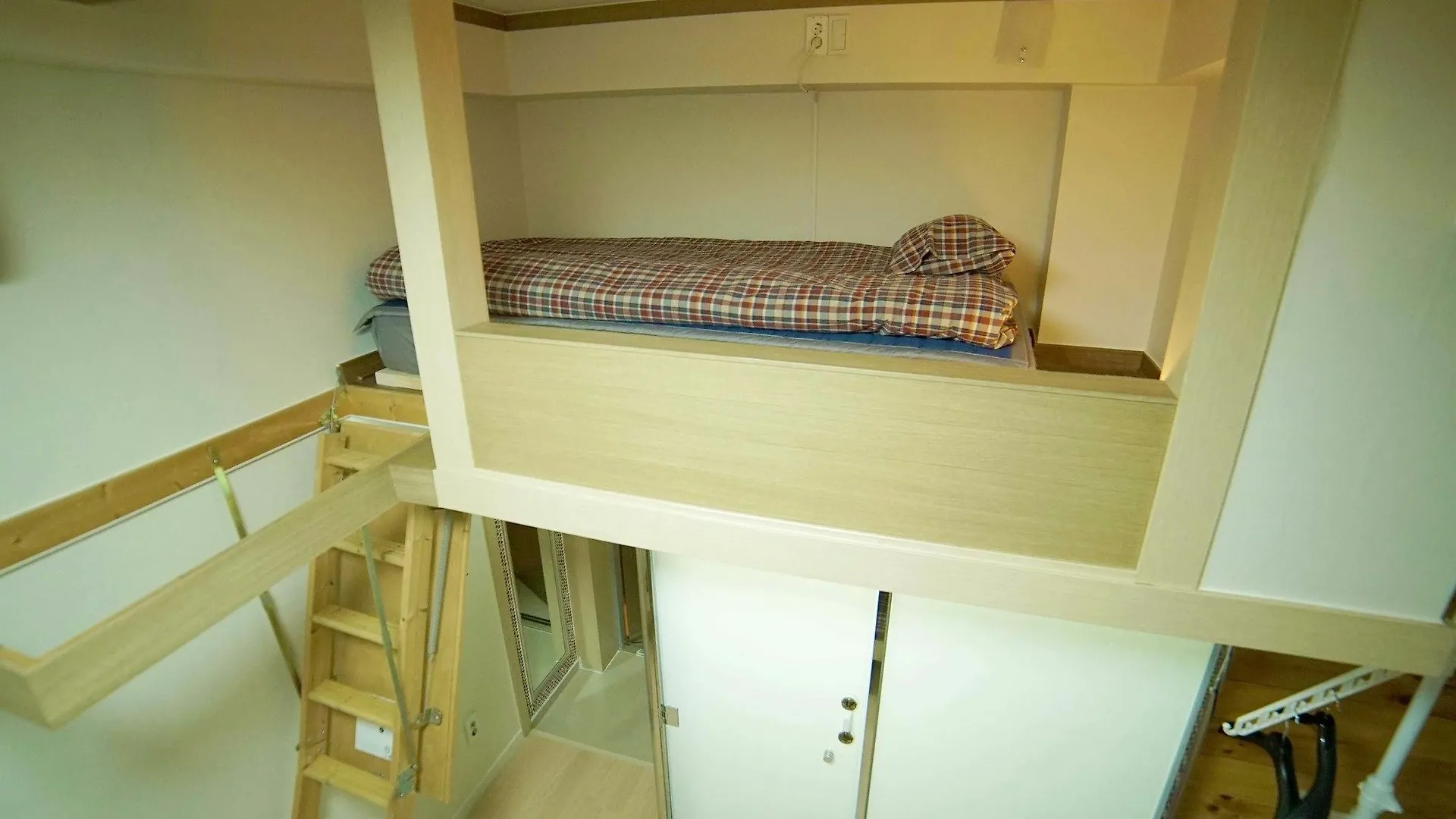 Yolo Guesthouse Seul