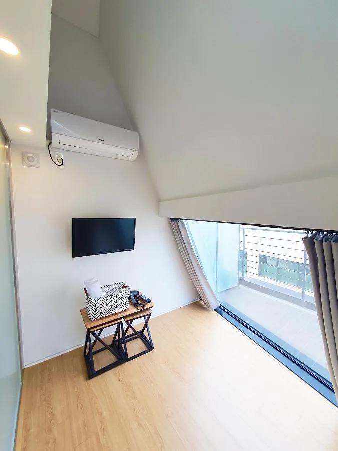 Yolo Guesthouse Seoul Guest house