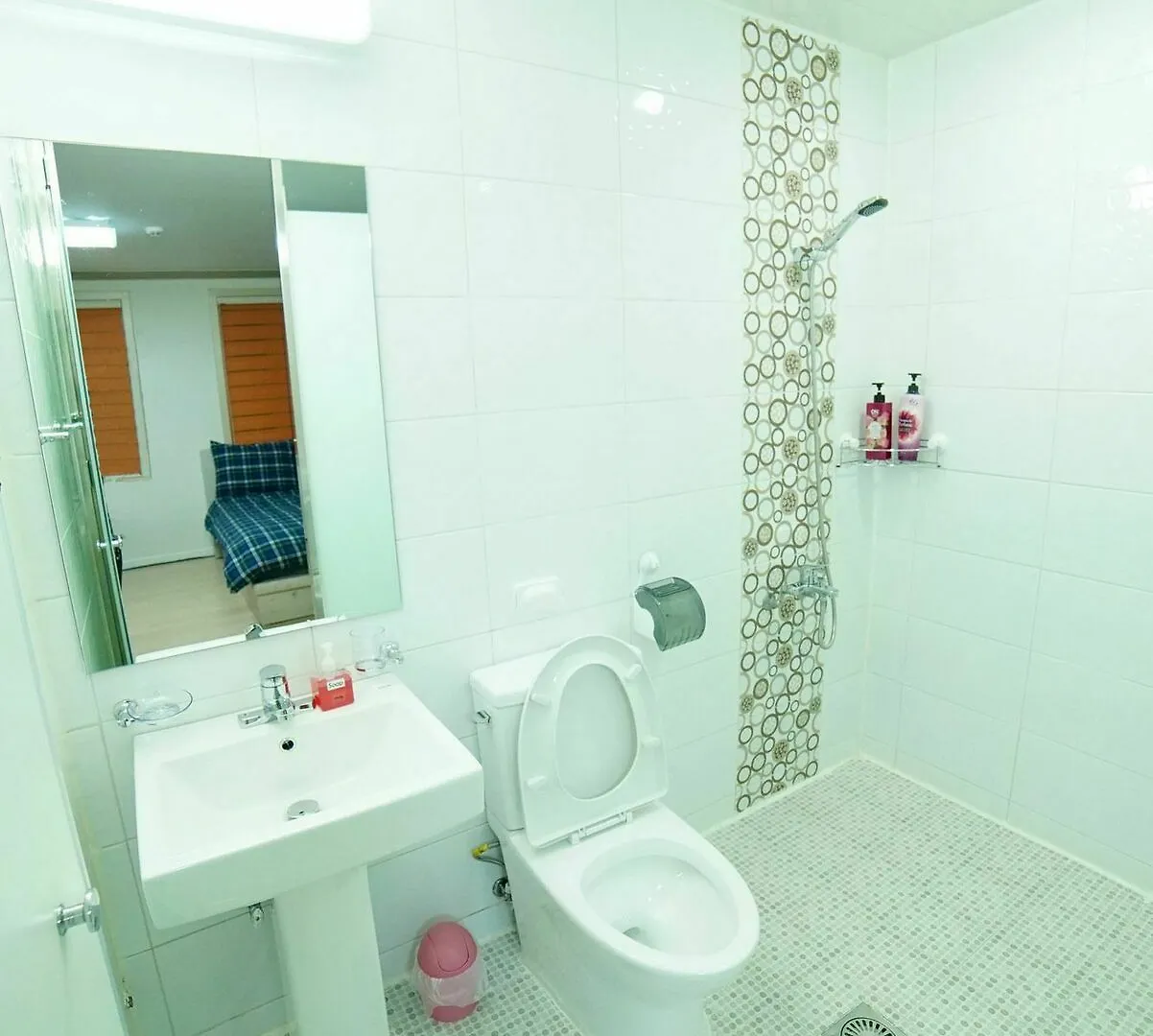 Yolo Guesthouse Seoul Guest house